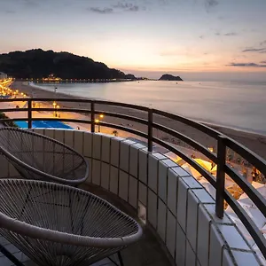 With Parking By Aston , Zarautz España